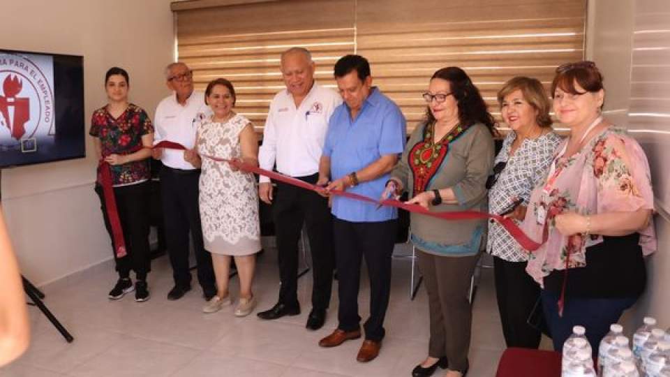 La dirección general y todo el personal del ISEA nos sumamos a la celebración por la Reinauguración de la Plaza Comunitaria del Sustspes.