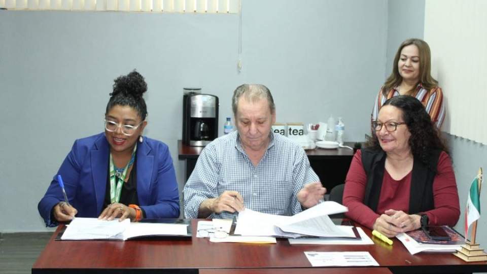 Firma de Convenio Telecomm Sonora/Patronato Pro-Educación de los Adultos del Estado de Sonora A C.