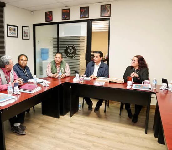 Unen esfuerzos SEC e ISEA para mejorar la calidad de los servicios que buscan abatir el rezago educativo en Sonora.