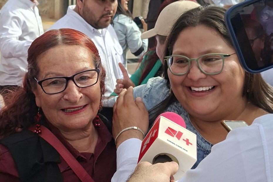 Primer Encuentro Estatal de #TejedorasDeLaPatria en #Sonora!