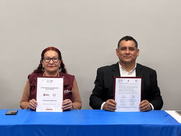 Firman nuevo convenio de colaboración el ISEA e ITHUA con el objetivo de refrendar compromisos y sumar esfuerzos para impulsar el Programa Nacional AlfabetizaTEC.