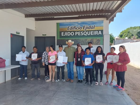 Villa Pesqueira, la entrega de 15 certificados de educación básica a jóvenes y adultos que cursaron en modalidad abierta📚