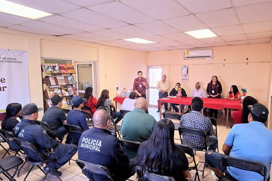 Con el objetivo de colocar una sede, se reúnen Mary Carrazco Directora del ISEA; Abel González Presidente Municipal de San Ignacio Río Muerto y el Prof. Juan Jesús Corona Contreras, Director de Educación y Cultura